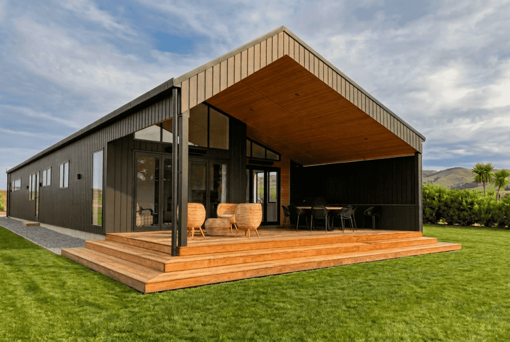 Minor dwelling and attached garages in Matakana clad in James Hardie Linea Oblique and cedar weatherboards